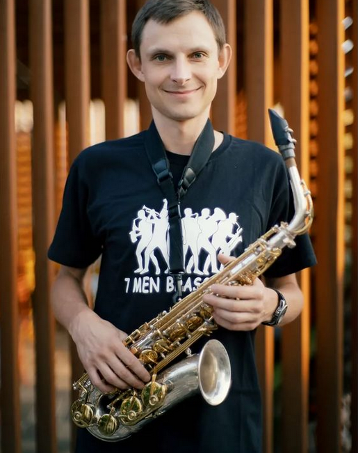 Screenshot 2024-11-01 at 13-03-49 Orbbar (@orb_bar) • Instagram-Fotos und -Videos